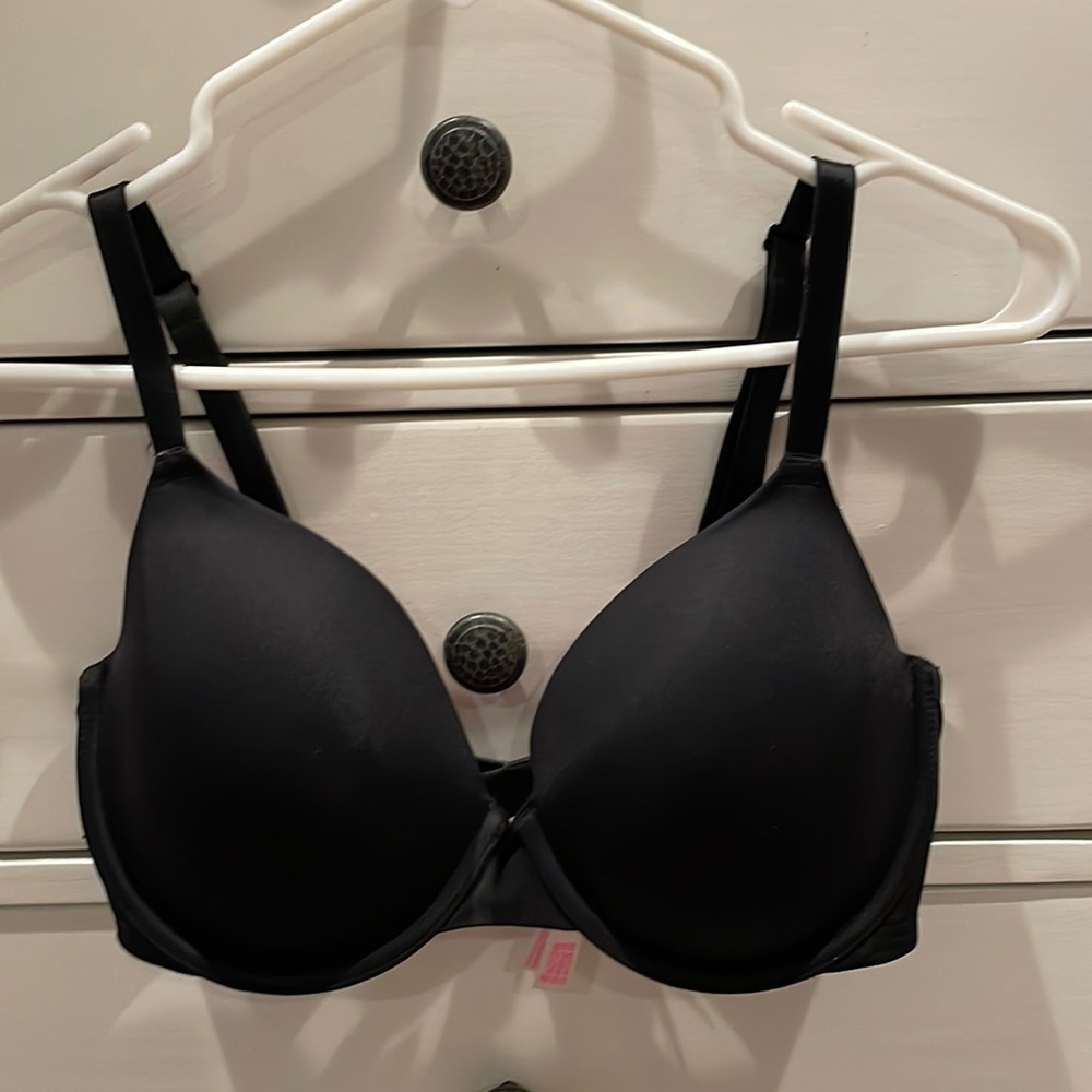 PINK Lightly Lined Bra